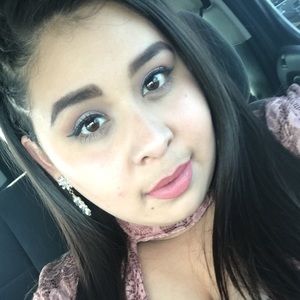 Meet your Posher, Marisol